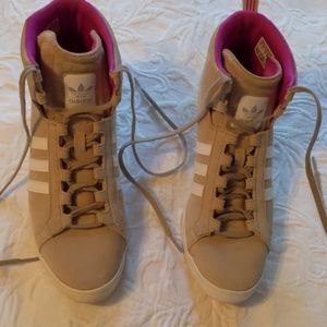 Adidas Wedge sneaker 9.5